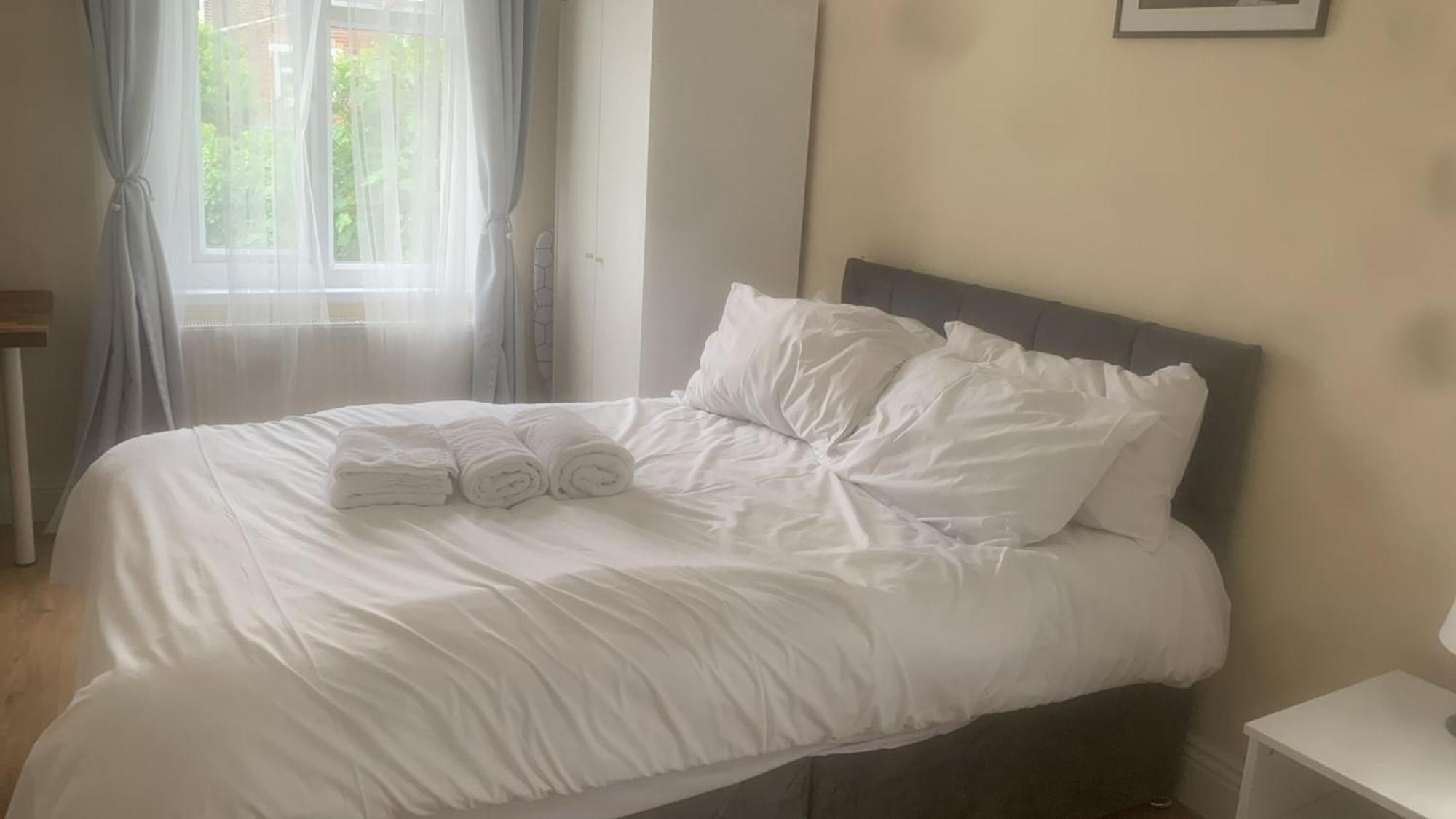 Specious Studio Flats London Bagian luar foto